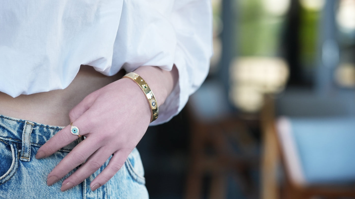 Hamza Heavy Gold Cuff Bracelet