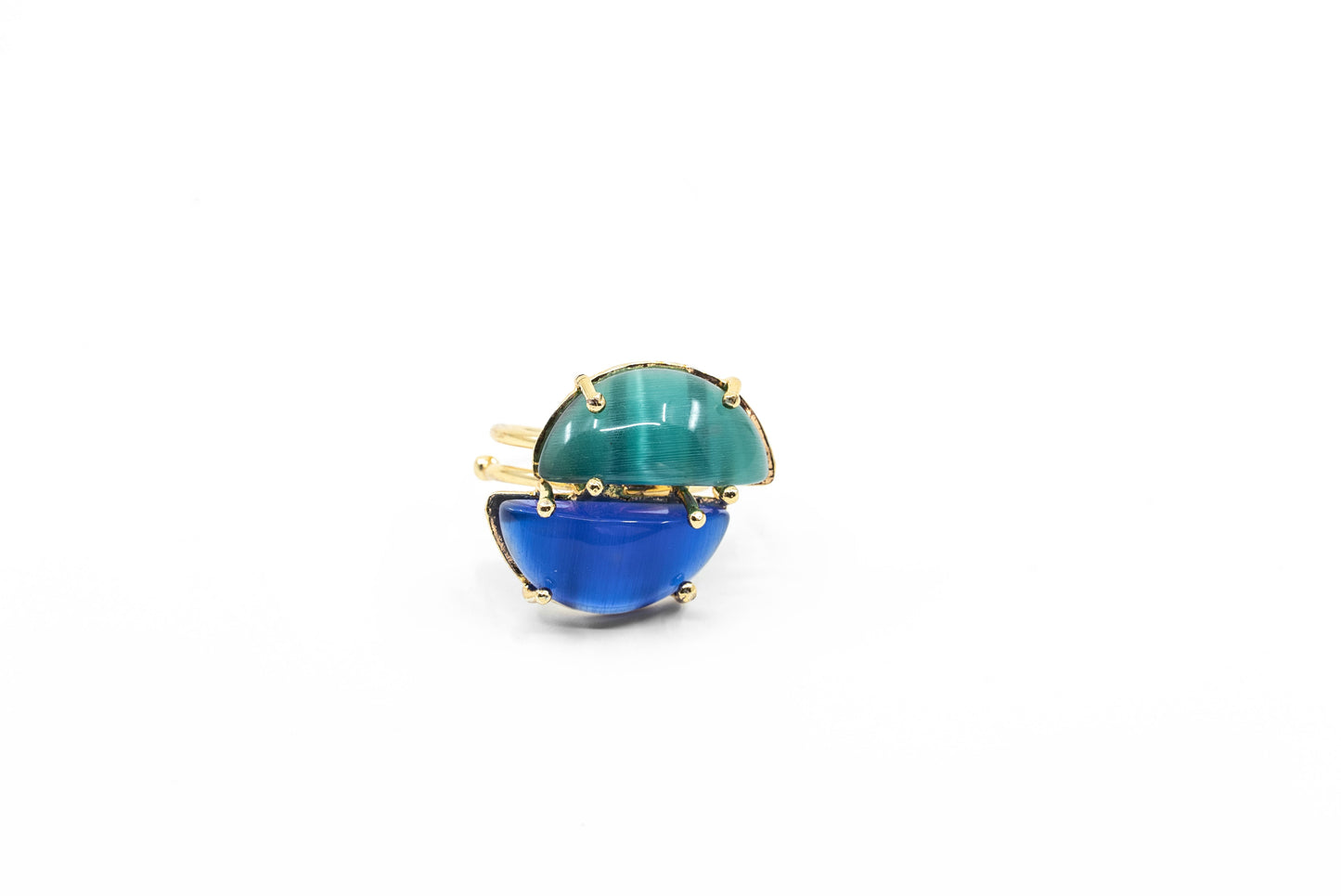 Light Blue and Dark Blue Cat Eye ring