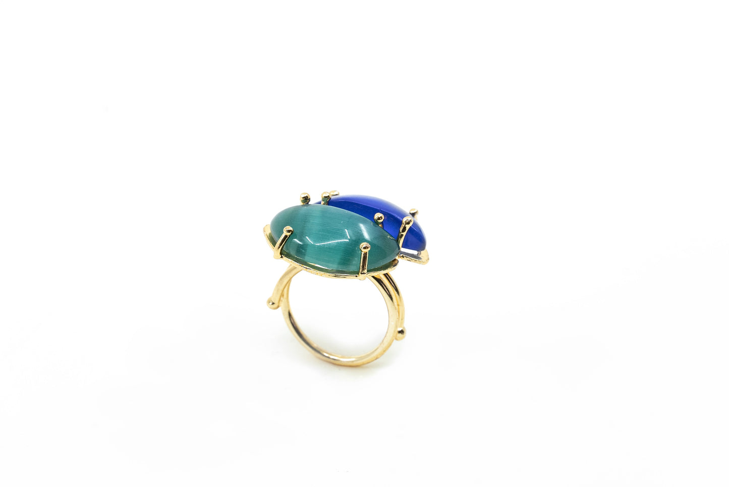 Light Blue and Dark Blue Cat Eye ring